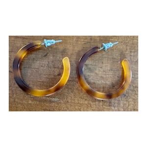 Tortoiseshell Open Hoop Earrings